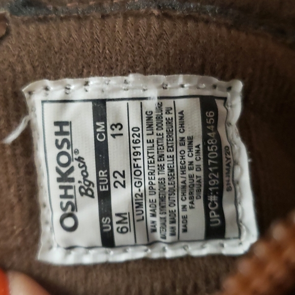 OshKosh brown tall faux leather boots. 6C. - Picture 4 of 4